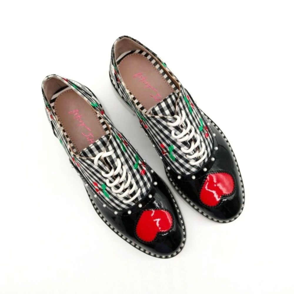 Betsey Johnson Size 5.5 Abbott Cherry Gingham Heart Lace-Up Platform Oxfords